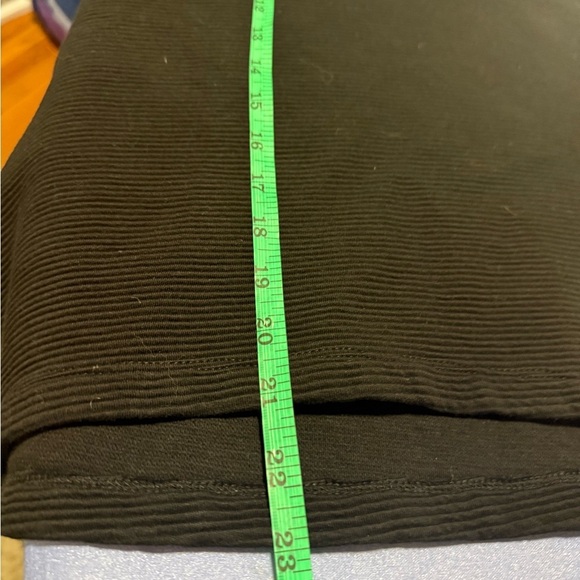 Varley Black Cut-Out Shoulder Sweater - Picture 5 of 6